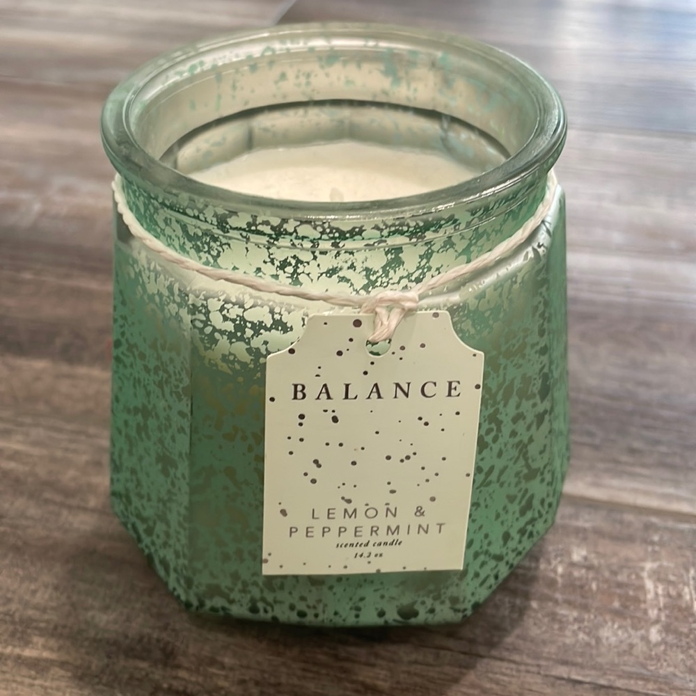 Purity Lab Balance Candle lemon and peppermint